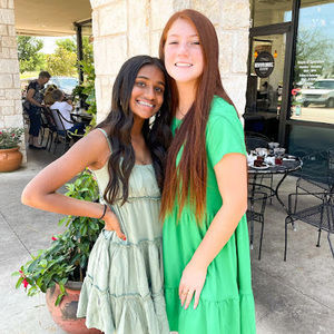 Meet your Posher, Esther